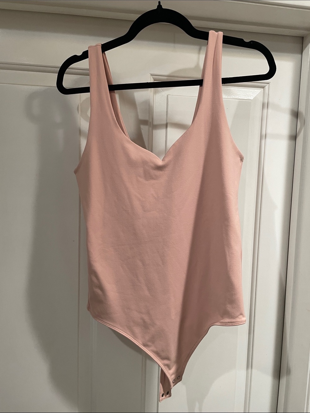 Abercrombie & Fitch Pale Pink Sweetheart Neck Bodysuit